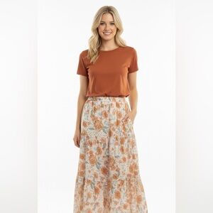 Hayden pull on Floral tiered boho Skirt Orange and Blue size large